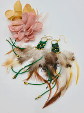 Load image into Gallery viewer, Earrings Feather