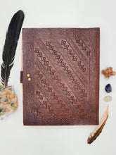 Load image into Gallery viewer, Book Orion